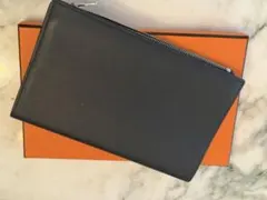 HERMES レザーノートカバー　ジップポーチ ブラックのサムネイル