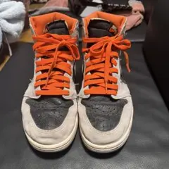 Nike Air Jordan 1 High OG オレンジ/グレー