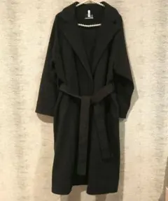 ブラックロングコート ベルト付き