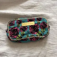 Betsey Johnson ローズ　ポーチ　ベッツィジョンソンのサムネイル