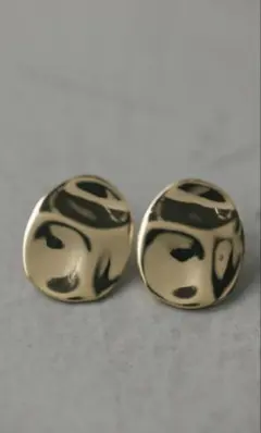 【新品未開封】STYLEMIXER/ラバフラットピアス　ゴールドのサムネイル