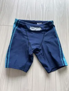 セントラルスポーツ　スイミングスクール　男の子水着　Sサイズ