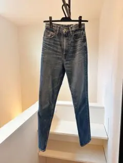 Moussy ブルーストレートデニム