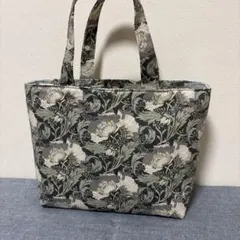 Item thumbnail for item b34d3eba-59c3-4f19-ba4a-433922634177