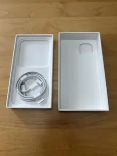 iPhone13 箱 ケーブルのみ128GB