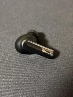 【美品】JBL LIVE BEAM 3 ワイヤレスイヤホン ブラック 右耳用