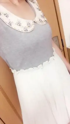 chesty ビジュー付き ワンピース