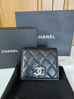 もっちゃん様専用です。CHANEL シャネル マトラッセ 二つ折り財布