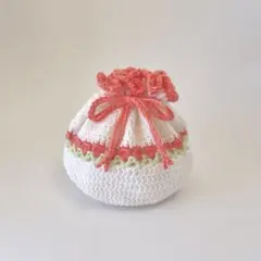 チューリップ巾着(赤) ハンドメイド　編み物　かぎ針編み　巾着　ポーチ