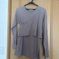 アシンメトリーロングスリーブトップス ブラウン