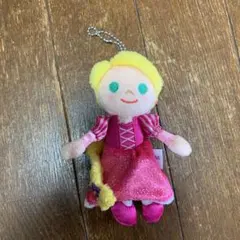 イッツアスモールワールド　ラプンツェル　ぬいぐるみキーホルダー