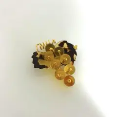 ま*と様 本べっ甲ぶどうブローチ