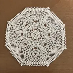 ハンドメイド　レース編み　ドイリー 12