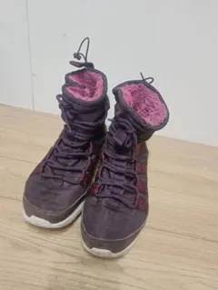 Item thumbnail for item 3e405d16-5dac-4ea6-96b1-53182a044070