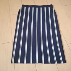 膝丈タイトスカート