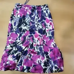 LAURA ASHLEY フレアスカート 花柄 ひざ丈のサムネイル