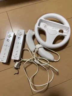 Wii リモコン 2個とハンドルセット