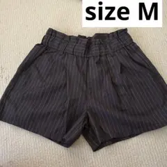 ショートパンツ　チャコールグレー　ストライプ　M