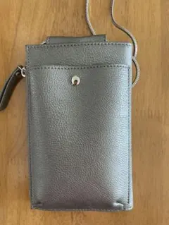 チェーンショルダー付き財布　スマホ入れ