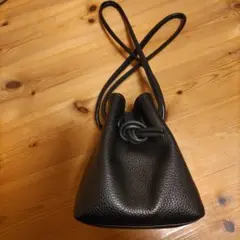 もちもち様　ヴァジック ボンド ミニミニ 2way シボ革 肩掛け ブラック 黒