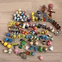 バスボム　バスボールの中のおもちゃ　大量まとめ売り　約１００個