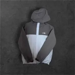 The North Face マウンテンパーカーのサムネイル