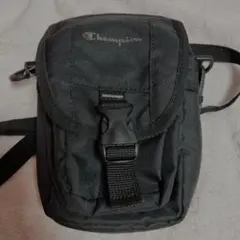 Champion ブラック ショルダーバッグ サコッシュ