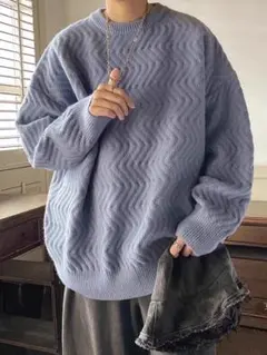薄い青色波模様オーバーサイズニット