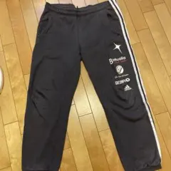 adidas アディダススウェットパンツ グレー
