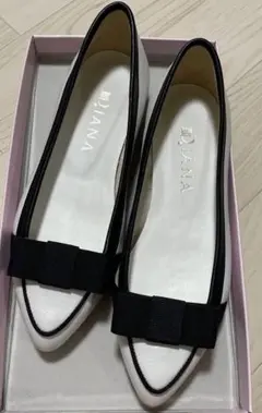 DIANA 白　リボン　パンプス　フラットシューズ