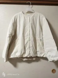 美品【Bliss bunch】高密度コットン中綿ノーカラージャケット　アイボリー