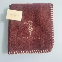 未使用&タグ付き　TRUSSARDI タオルハンカチ ブラウン 刺繍のサムネイル