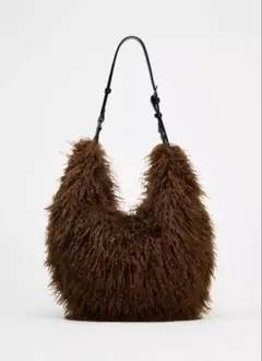 新品タグ付き☆ZARA ザラ リアルファー風マキシバッグハーフムーンファーバッグ