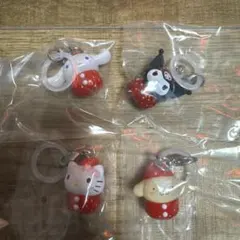 サンリオキャラクターズ いちごめじるしアクセサリー　ガチャ