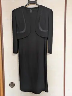 (東京いぎん) 黒 ワンピーススーツ　7AR　スーツカバー付き