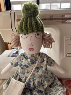手作りおばあちゃん人形 専用籐のイス付き(米山京子風、ハンドメイド