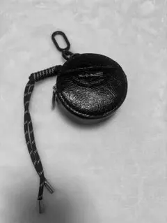黒い円形コインケース・小銭入れ