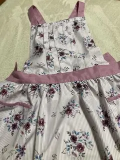 AfternoonTea LIVING ピンクパープル花柄エプロンのサムネイル