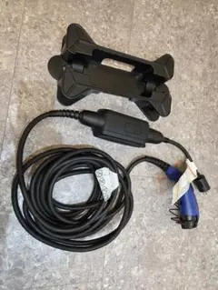 希少★中古★トヨタ純正充電ケーブル★100V専用★12A 希少☆中古☆トヨタ純正充電ケーブル☆100V専用☆12A - メルカリ