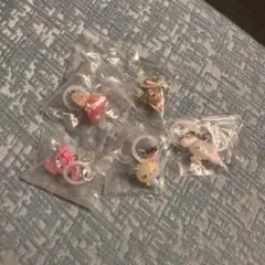 サンリオゆるっとめじるしアクセサリー 5個セット