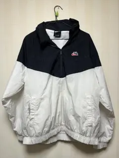 激レア　Nike アノラックフード付きナイロンジャケット 黒/白