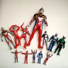 ウルトラマン、仮面ライダーなど12体セット＋３体追加