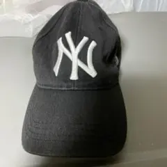 NYロゴ刺繍 黒ベースボールキャップ