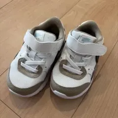 Nike Air スニーカー ホワイト/ベージュ