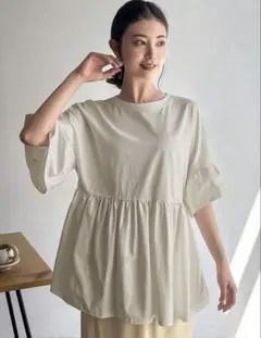 shein フリルトップス アプリコット