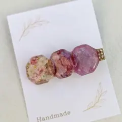 no.269 赤紫のお花のヘアクリップ　ハンドメイド