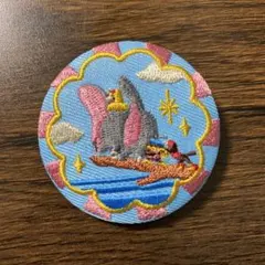 Disney Characters 刺繍缶バッジビスケット　ダンボ