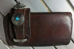 出品は2/1で終了！アルズニ　レザー二つ折り財布