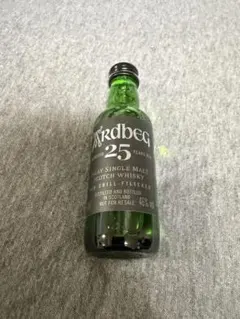 Ardbeg 25年 アイラ シングルモルト ミニボトルのサムネイル