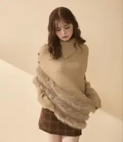 ファー付きベージュニットセーター FREE